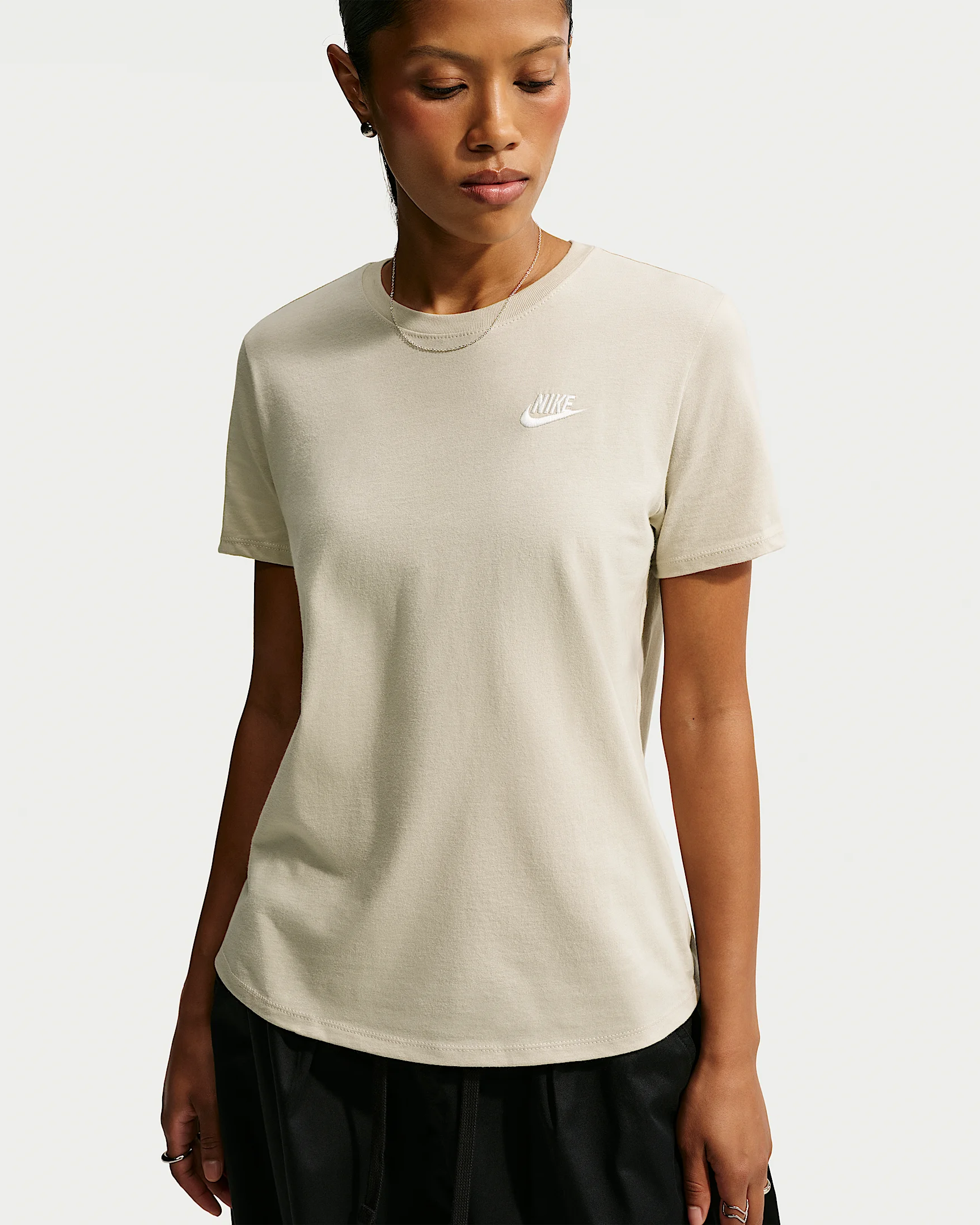 Nike Sportswear Club Essentials Women's T-Shirt - 1