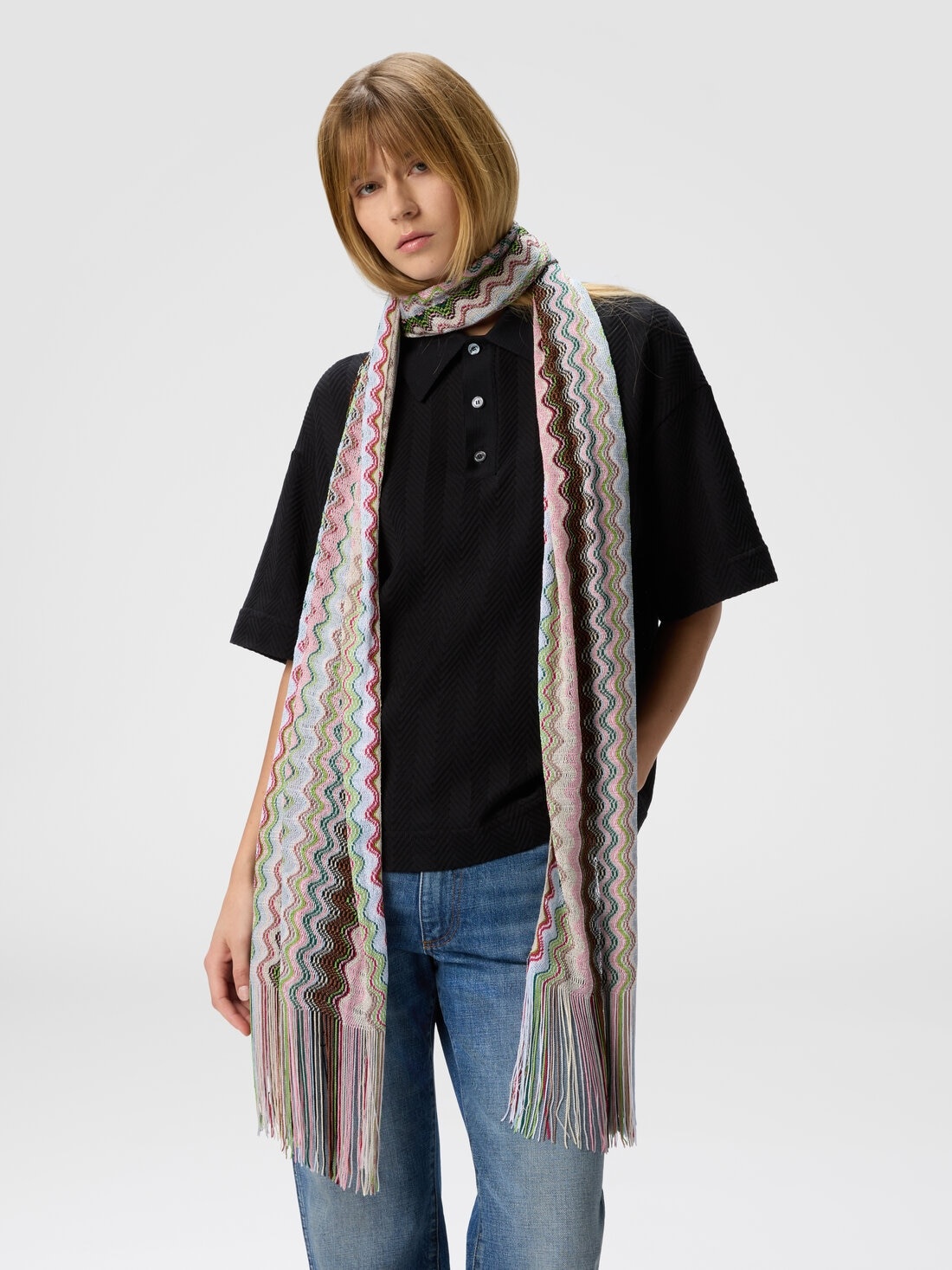 100% viscose scarf with wave pattern and fringes - 3