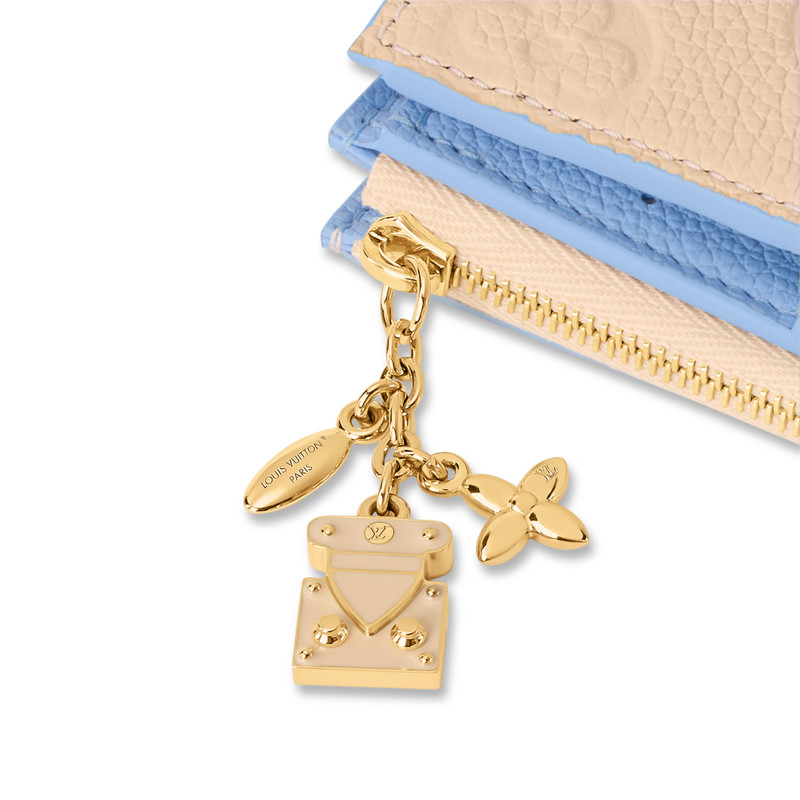 Lisa Wallet 4