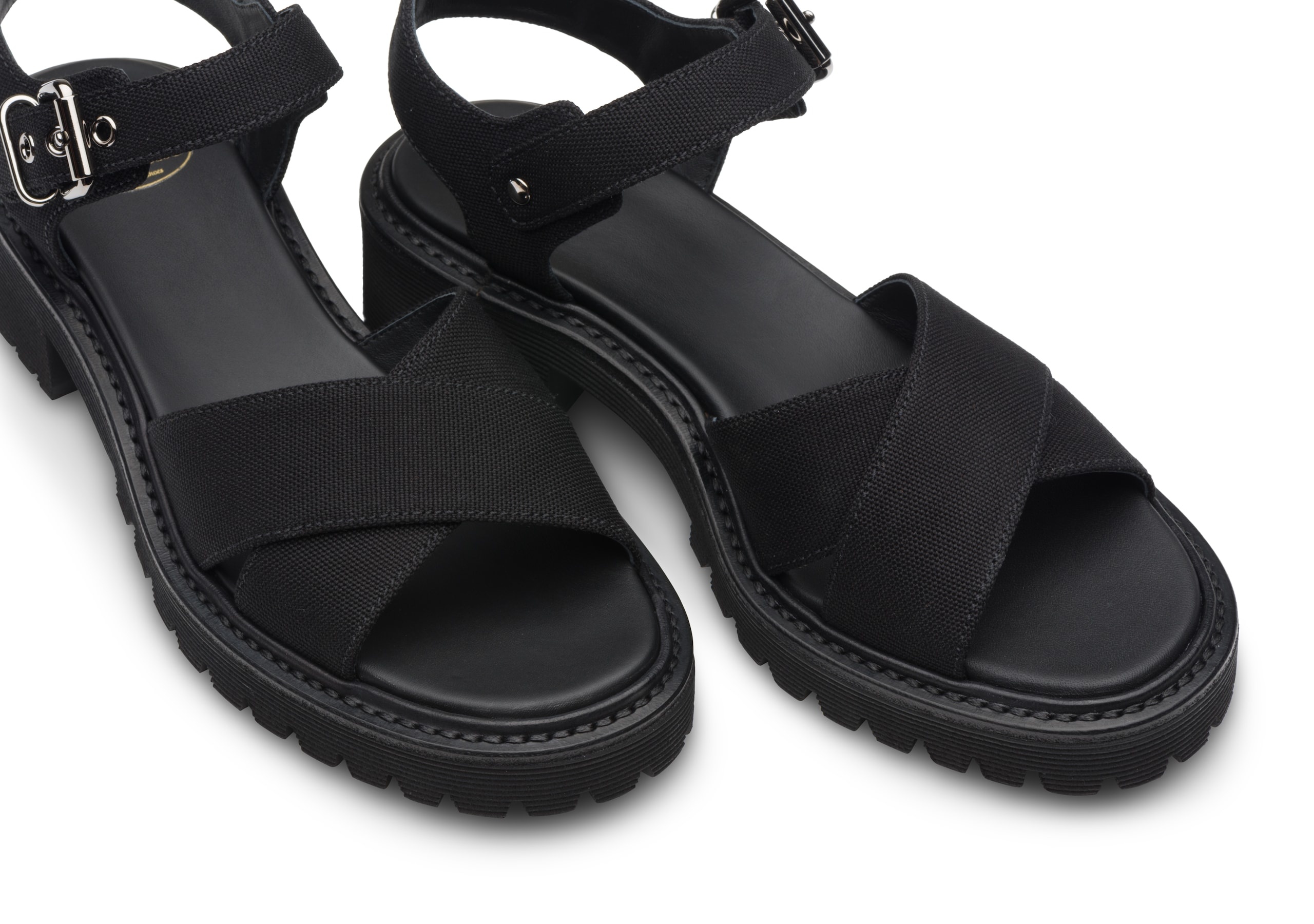Gaia
Canvas Lightweight Sandal Black - 4