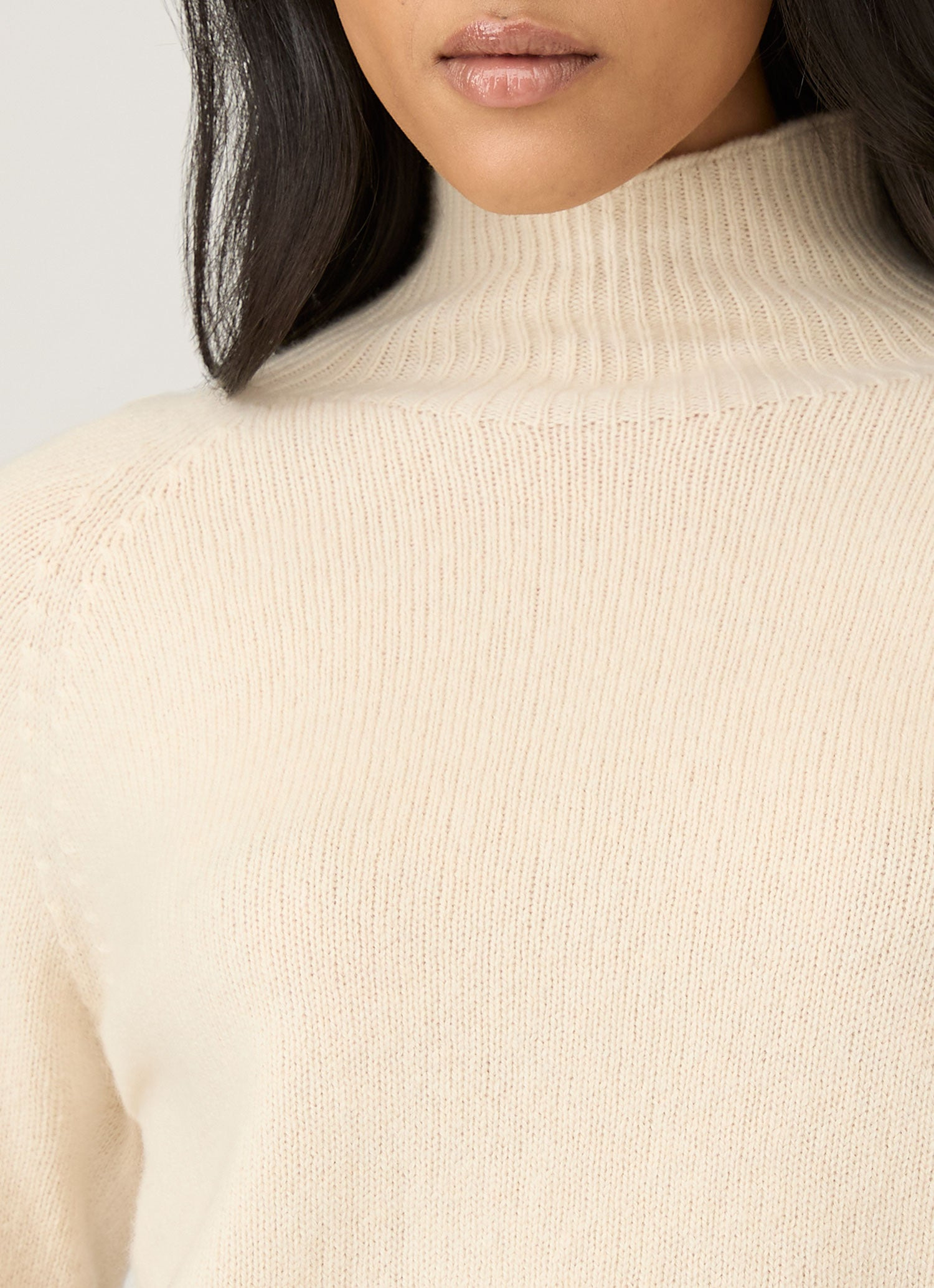 Lambswool Funnel neck jumper - 4