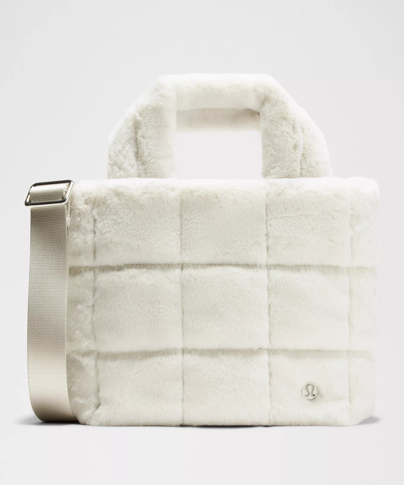 Quilted Grid Tote Bag Mini 5L *Plush Fleece 1