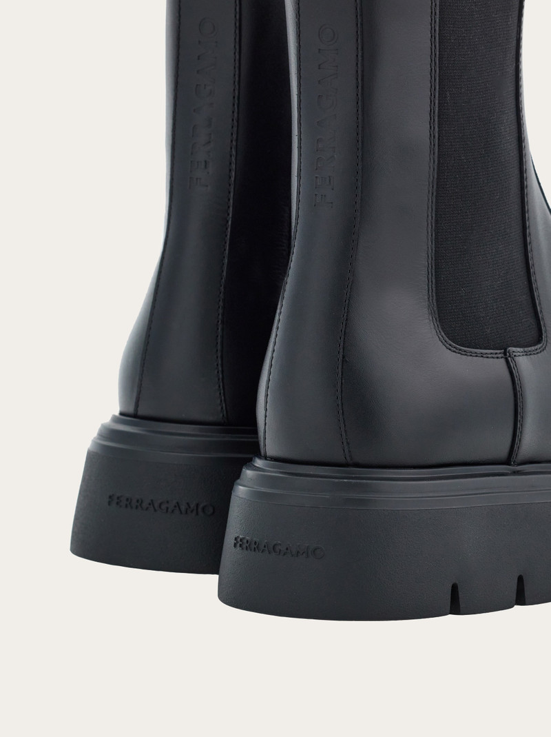 Chelsea boot 7