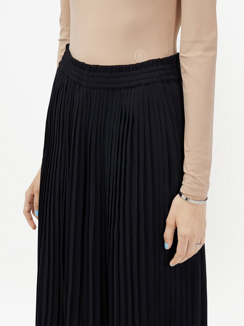 fully-pleated knee-length shorts - 5