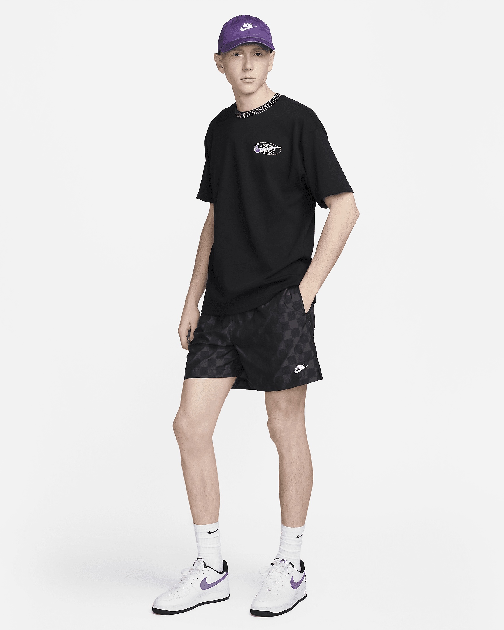 Nike Sportswear Men's Max90 T-Shirt - 4