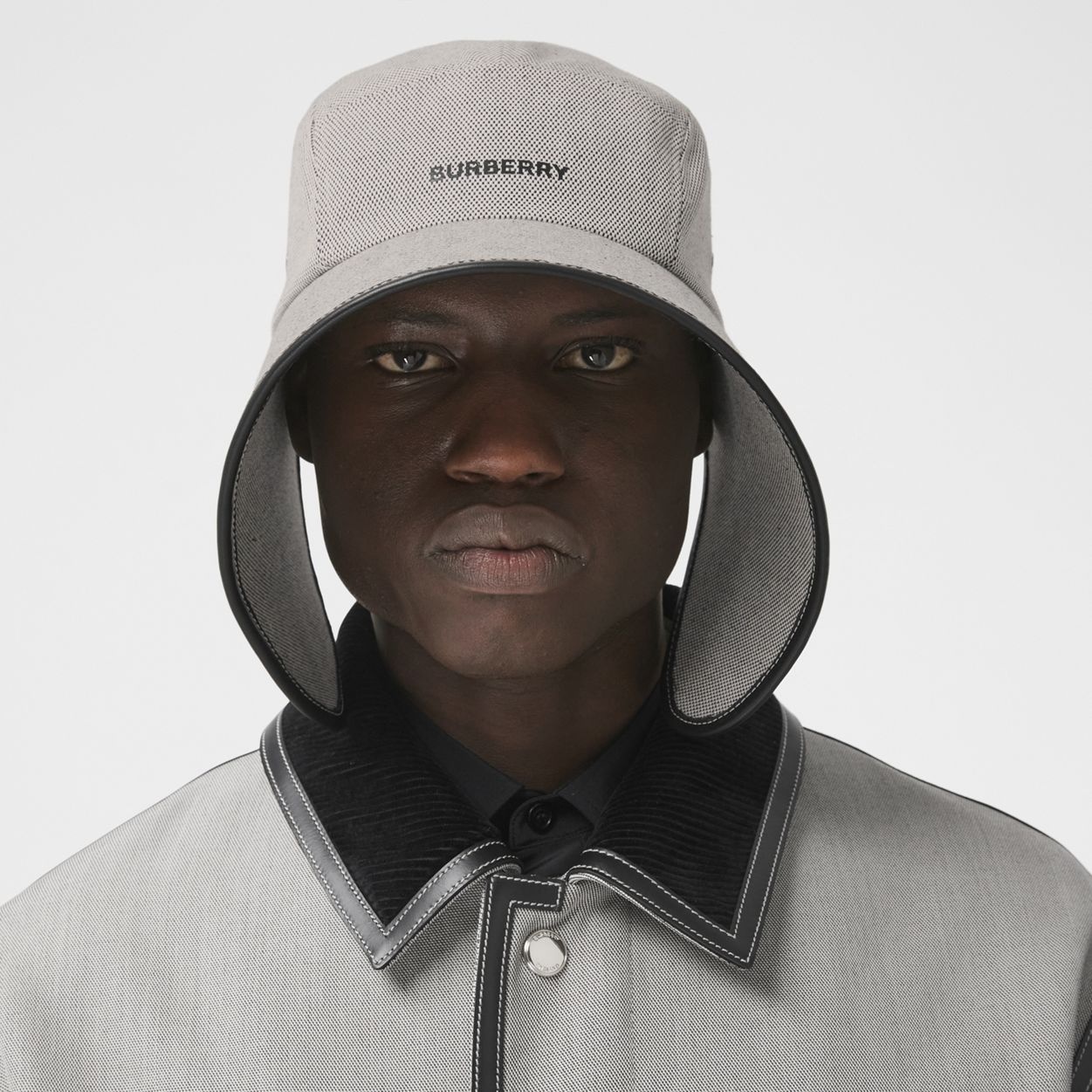 Logo Print Cotton Bonnet Cap - 4