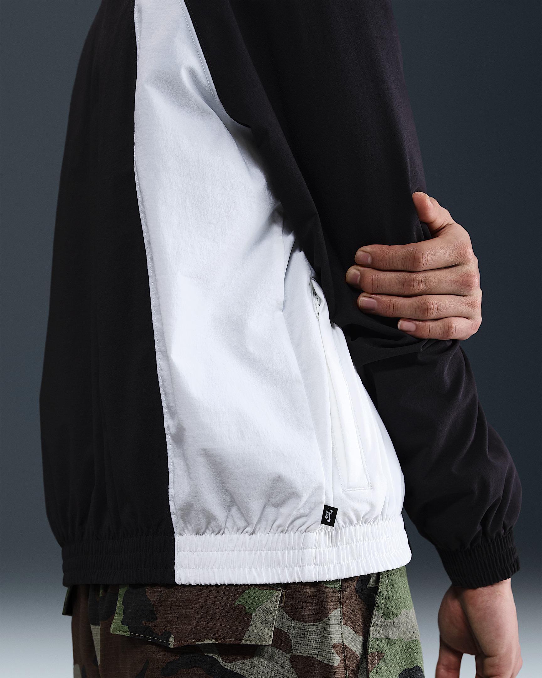 Nike SB Full-Zip Woven Skate Jacket - 2