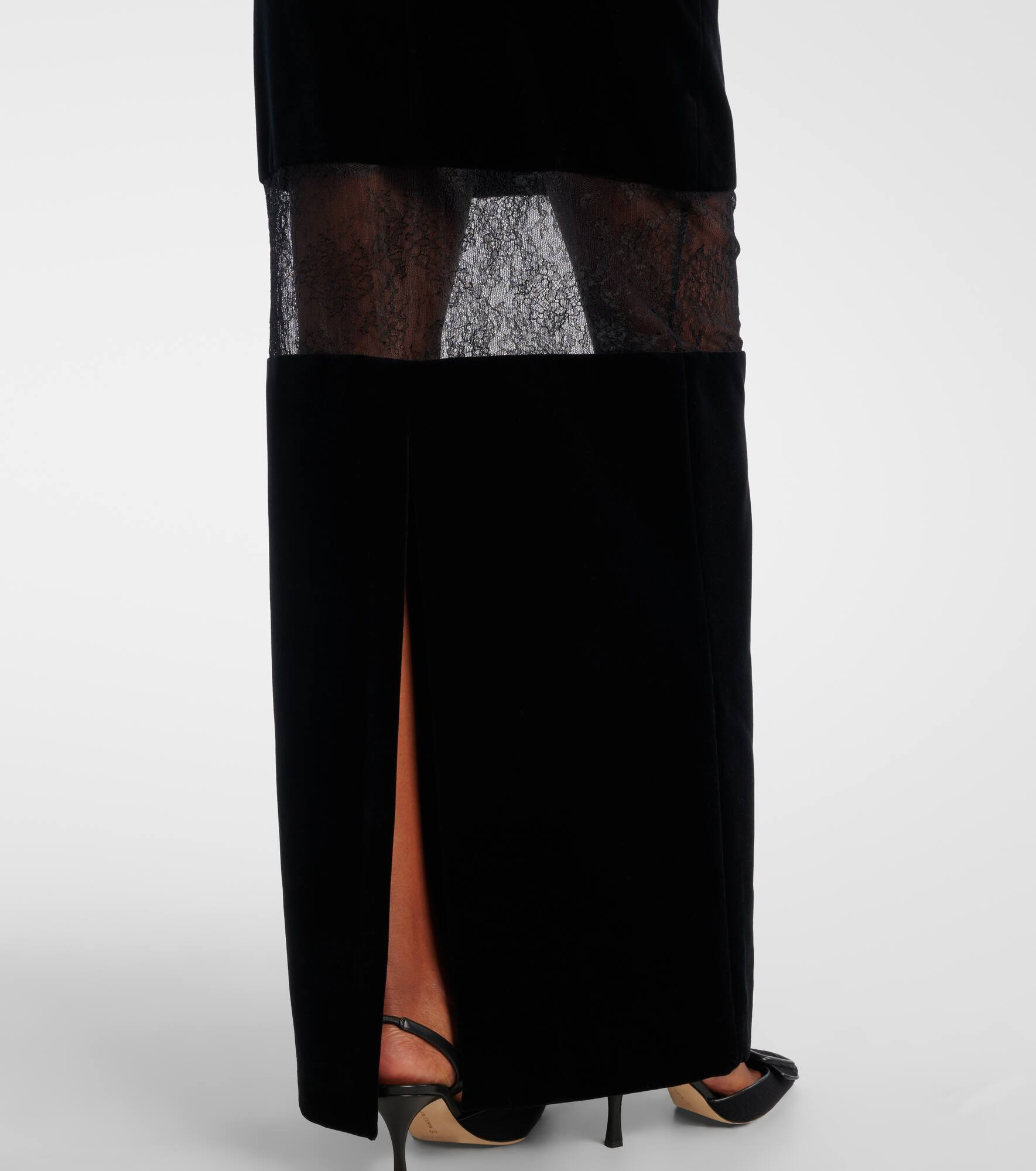Velvet and lace gown - 6