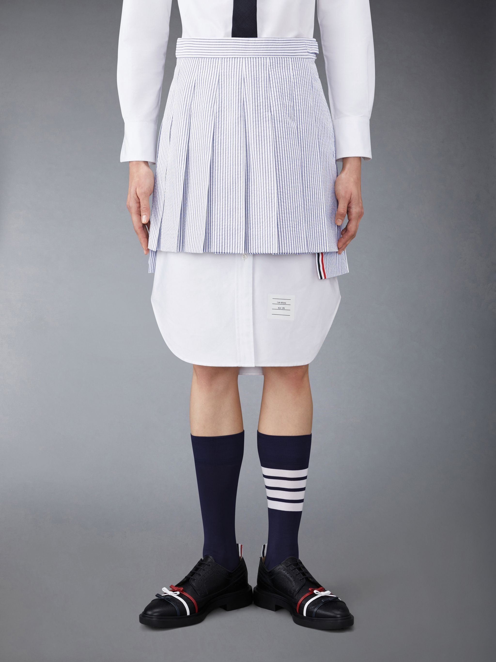 【送料&関税込】Thom Browne Thigh Length Dropped Back Pleate Thom Browne THIGH LENGTH DROPPED BACK PLEATED SKIRT IN
