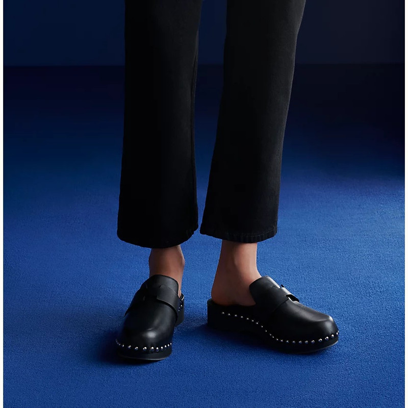 Hermès Calya mule outlook