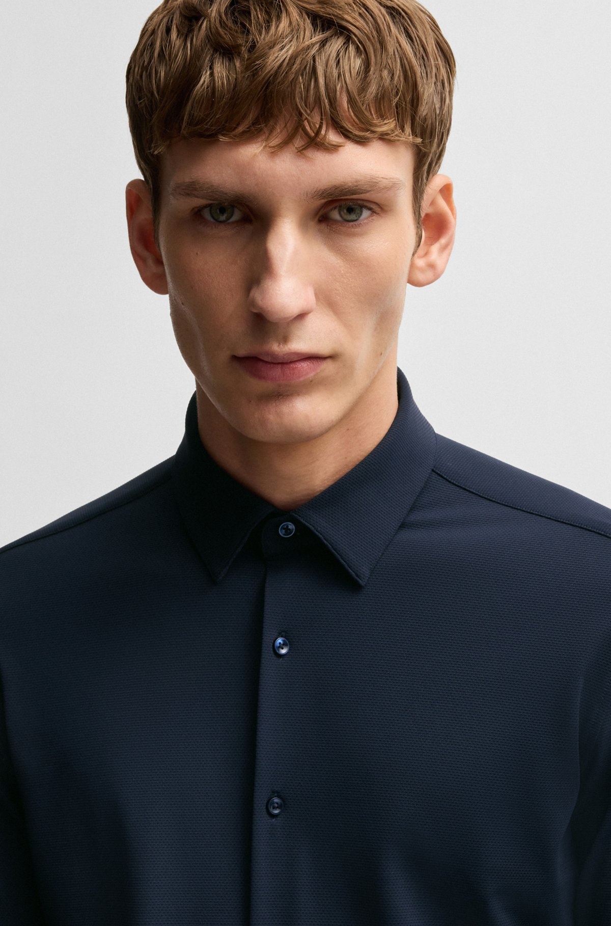 SLIM-FIT SHIRT IN STRUCTURED PERFORMANCE-STRETCH JERSEY - 3