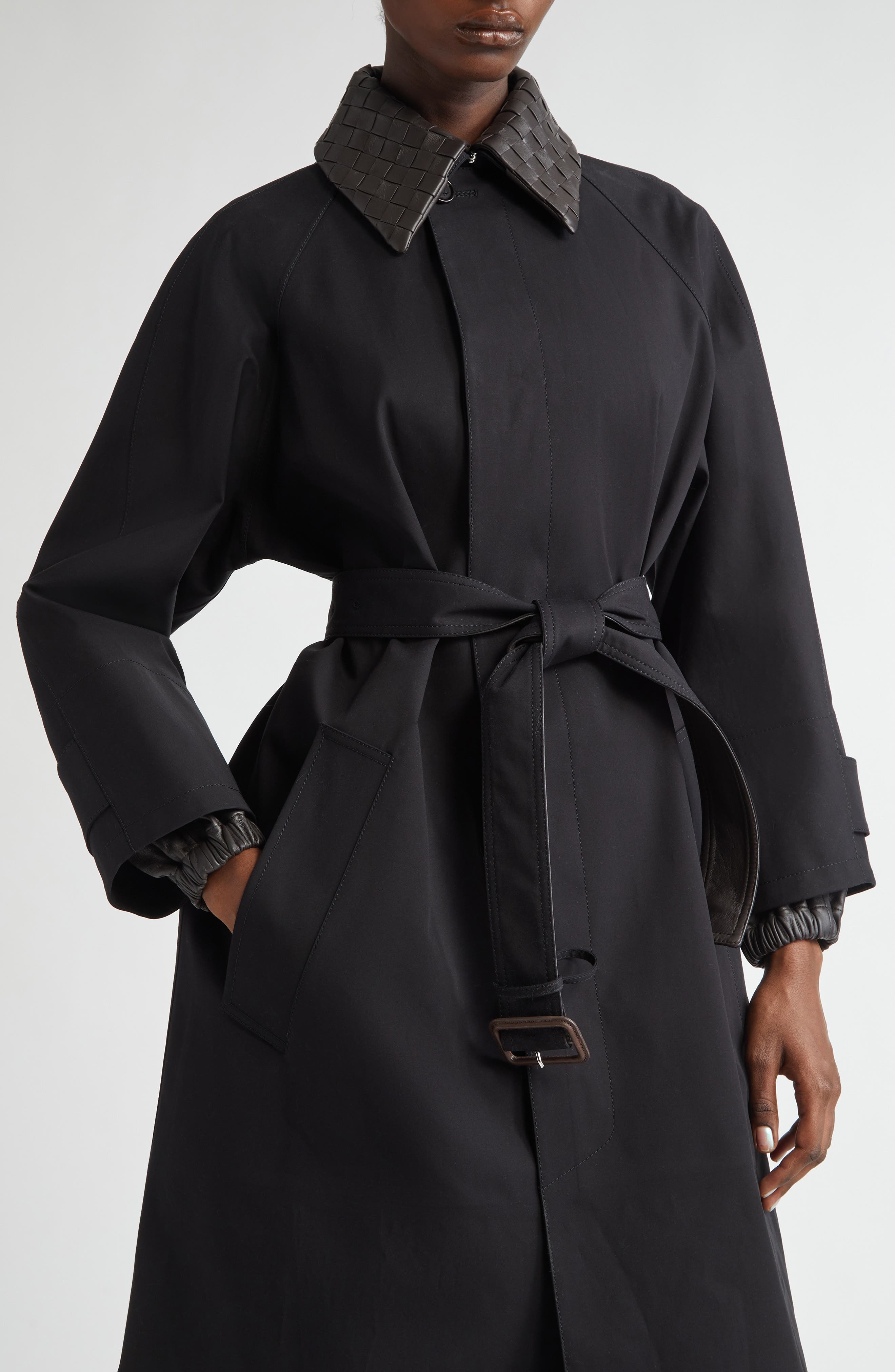 Bottega Veneta Intrecciato Leather Collar Water Repellent Trench Coat in 1000 Black at Nordstrom - 5