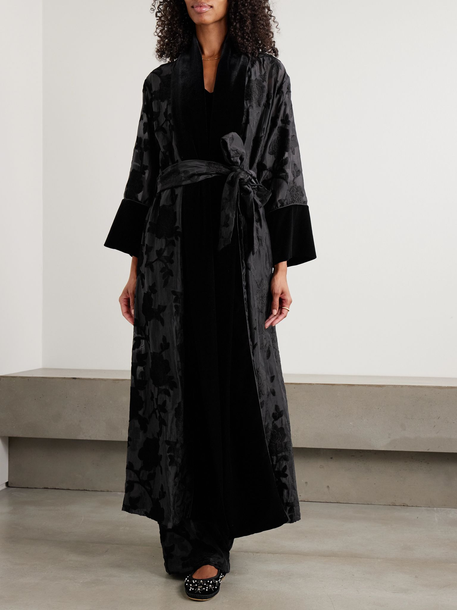 Porzia velvet-trimmed fil coupé satin robe Black - 2