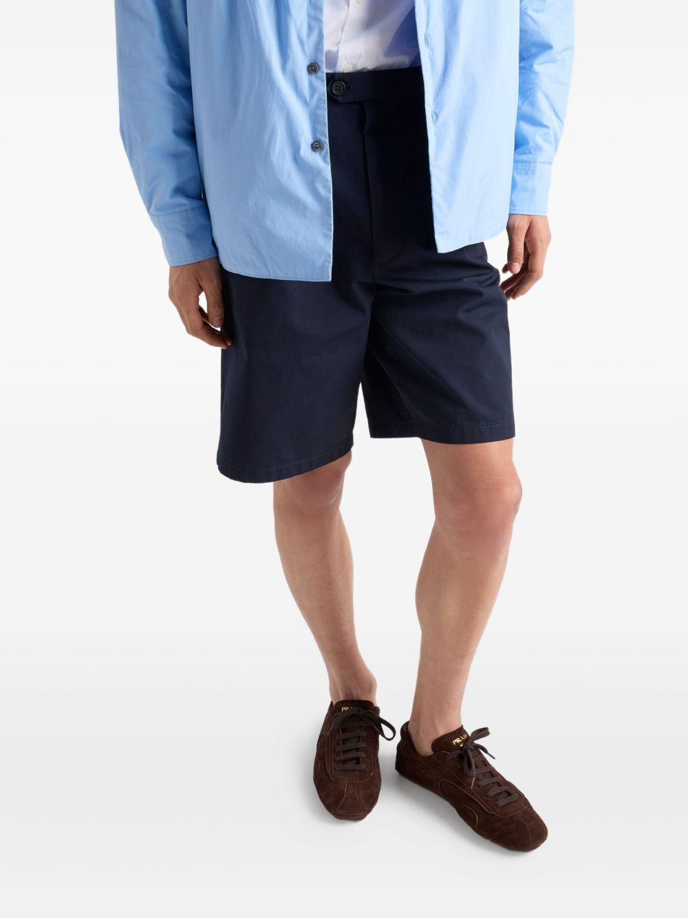 logo-embroidered front-pleated shorts - 4