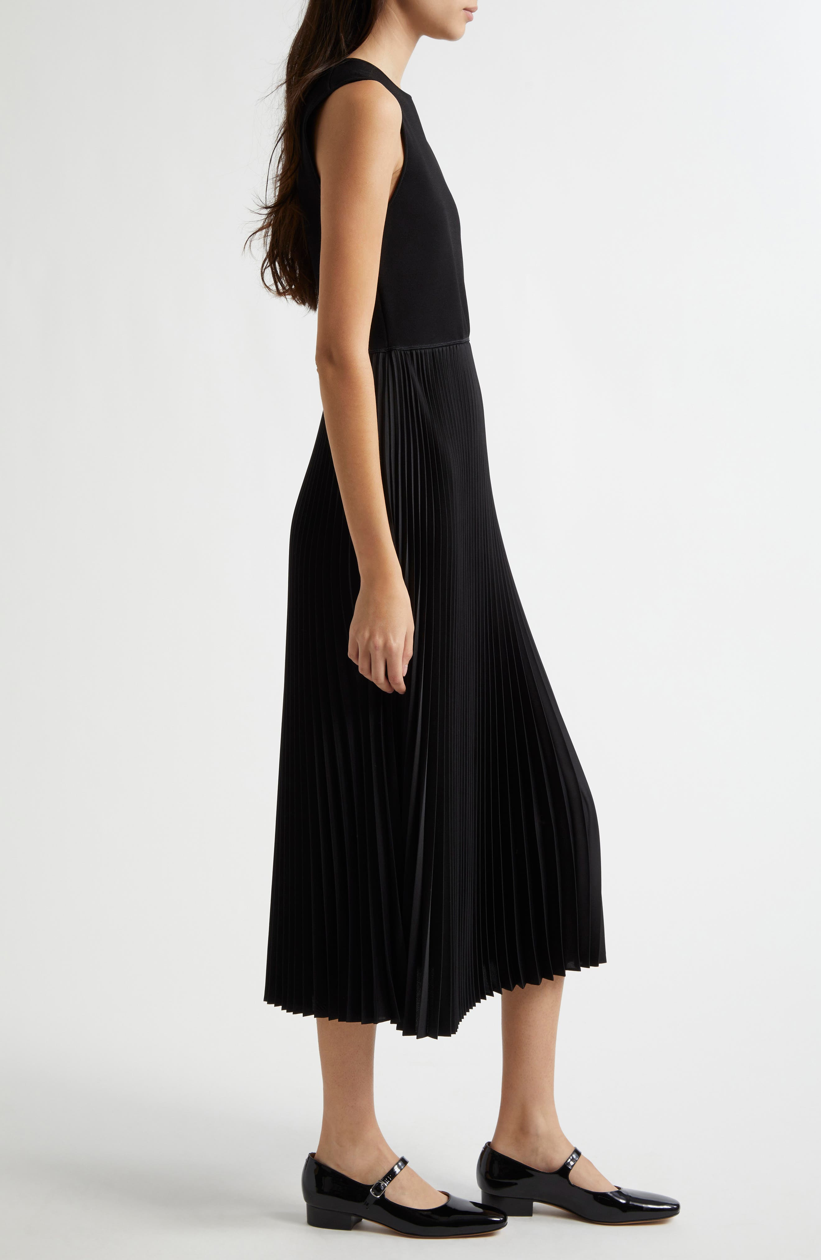 Theory Sleeveless Pleated Midi Dress in Black at Nordstrom - 3