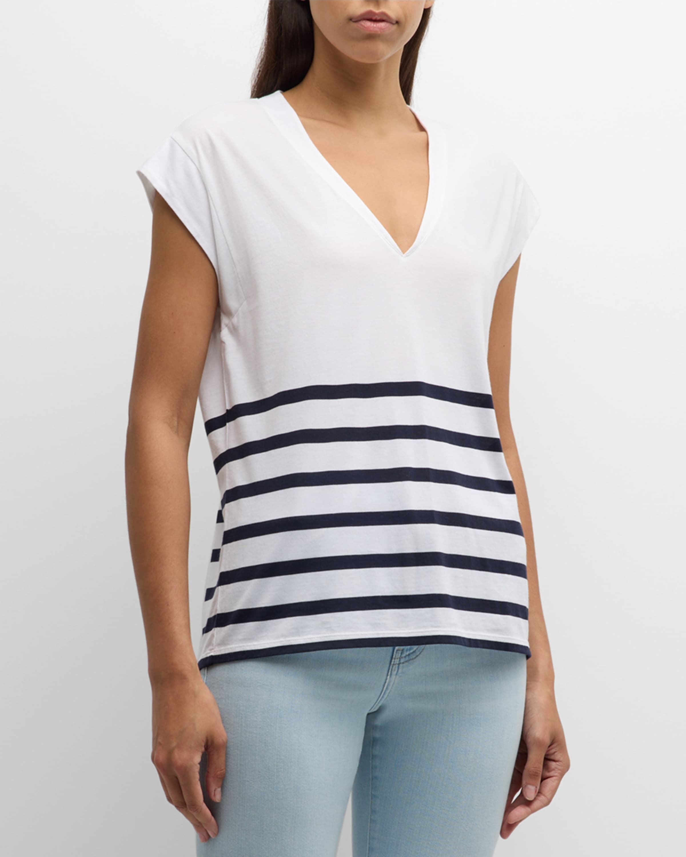 Le Mid Rise V-Neck Tee - 2