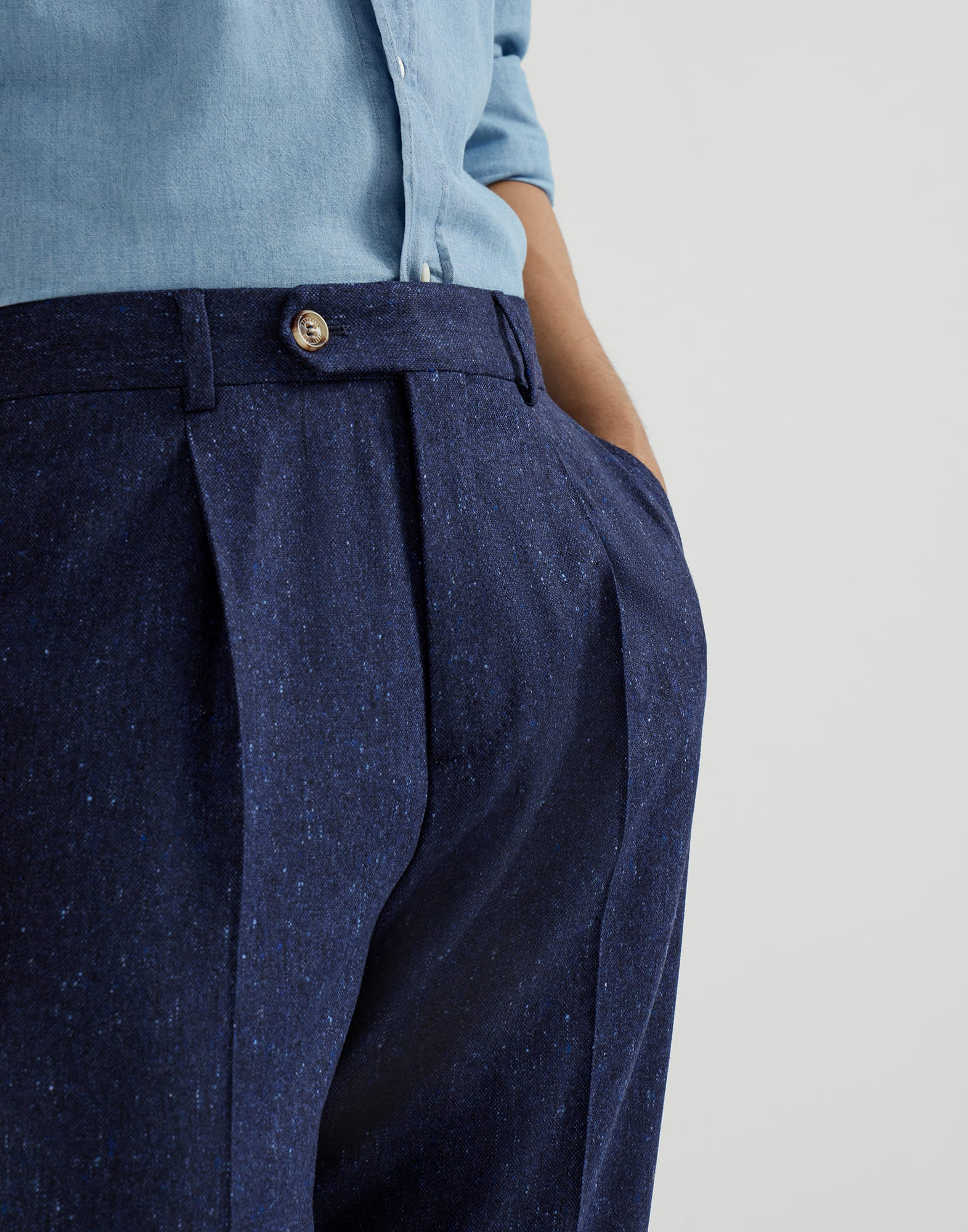 Wool and cashmere flecked grisaille leisure fit trousers with pleat - 3