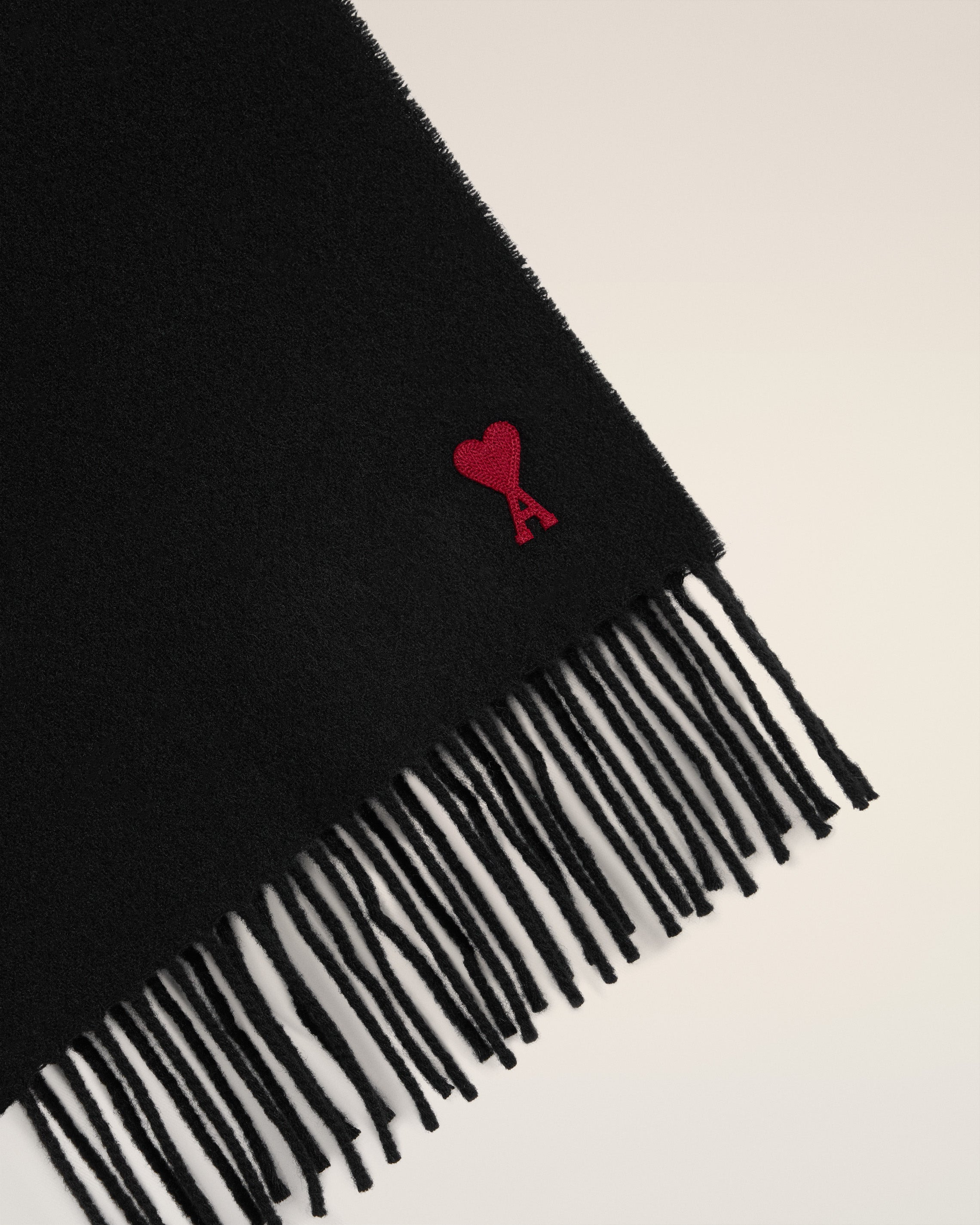 BLACK WOOL AMI DE COEUR SCARF - 3