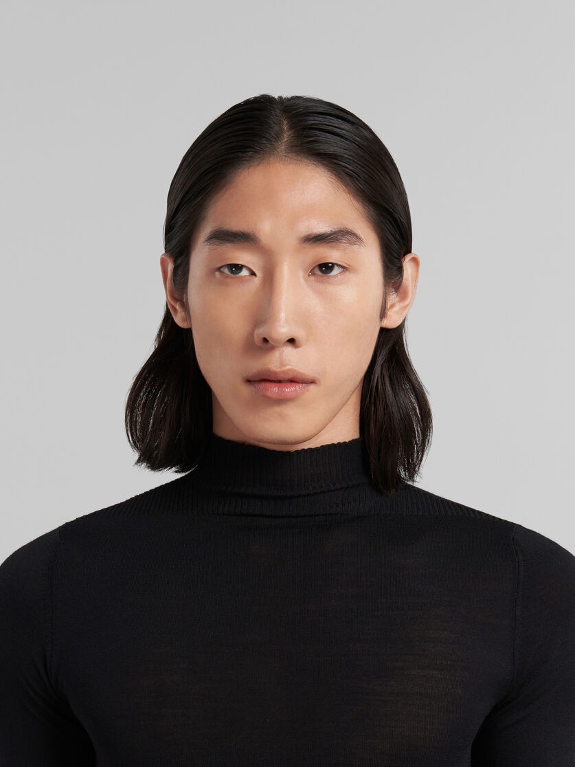 BLACK WOOL TURTLENECK JUMPER - 4