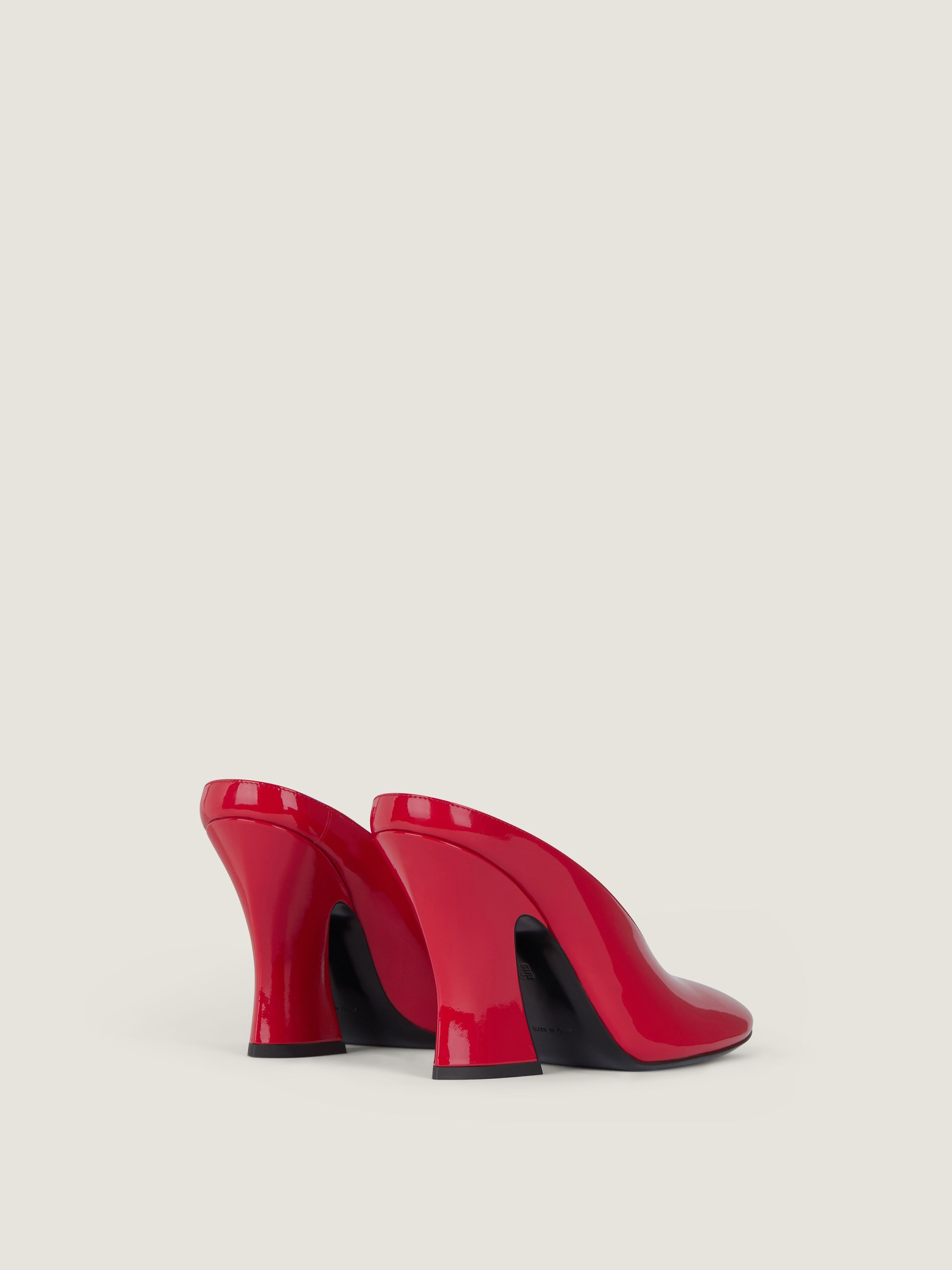 SCULPTED HEELED MULES IN PATENT LEATHER - 5