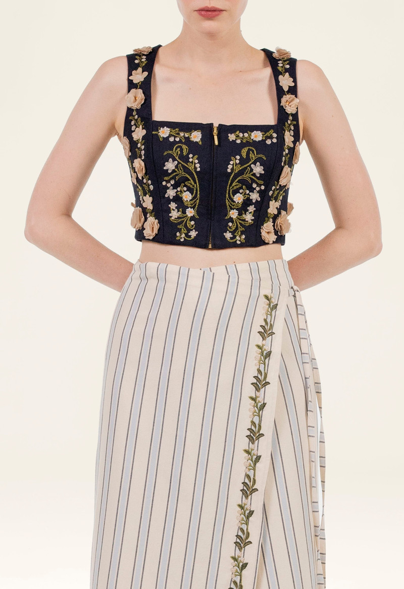 Maria Valle Pareo 6