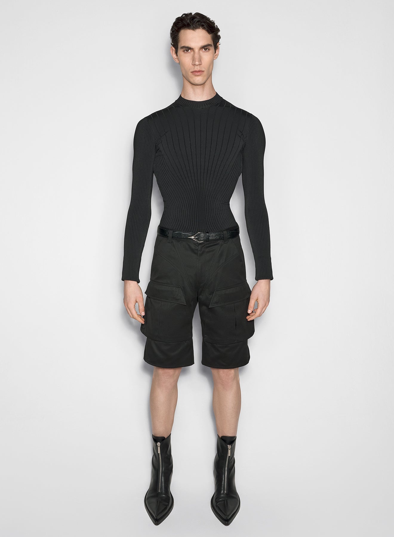 black cargo shorts - 1