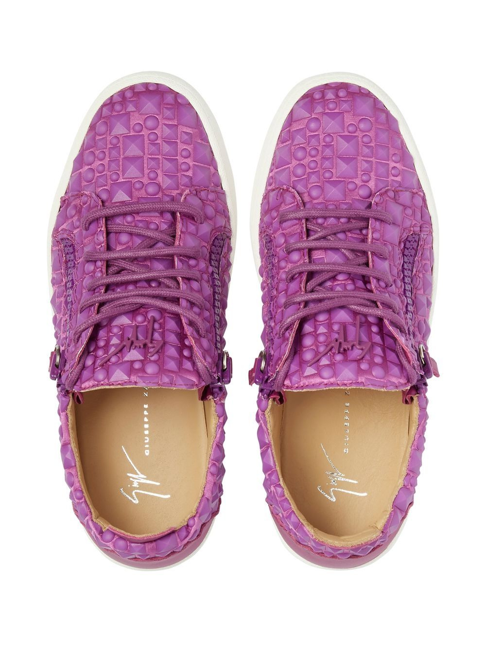 3D detailing low-top trainers - 4