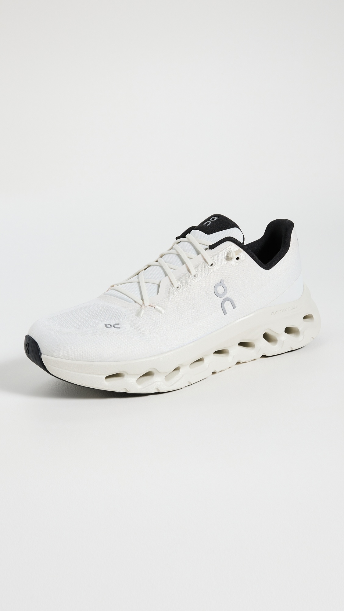 Cloudtilt Sneakers - 1