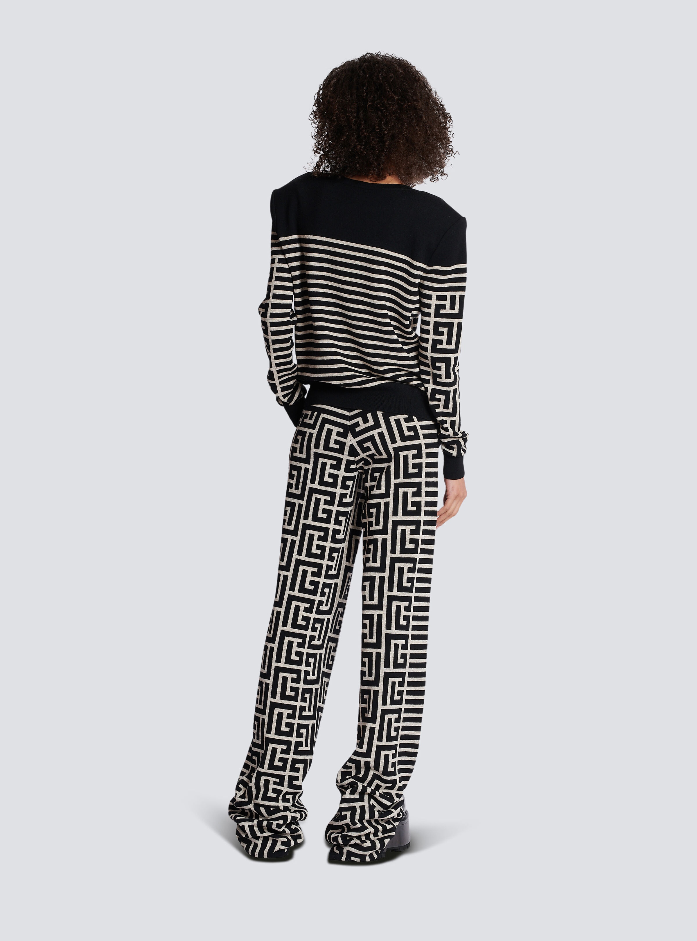 Monogrammed striped wool sweater - 4