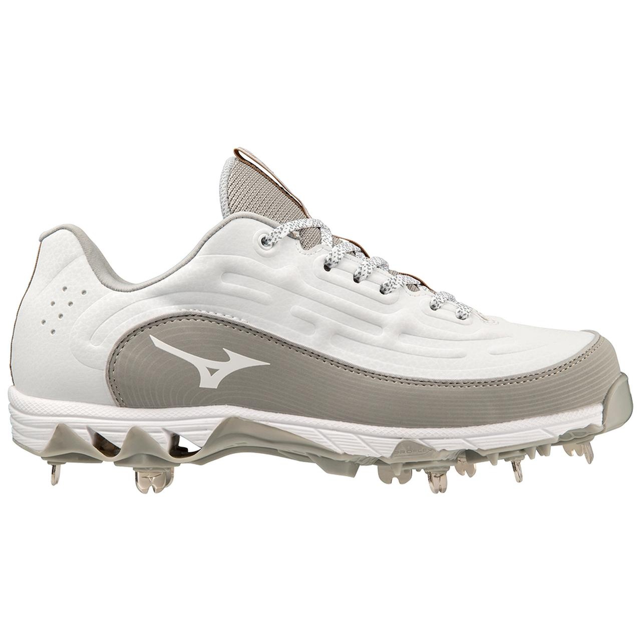 9-Spike Swift 8 Low Women's Metal Fastpitch Softball Cleat - 6