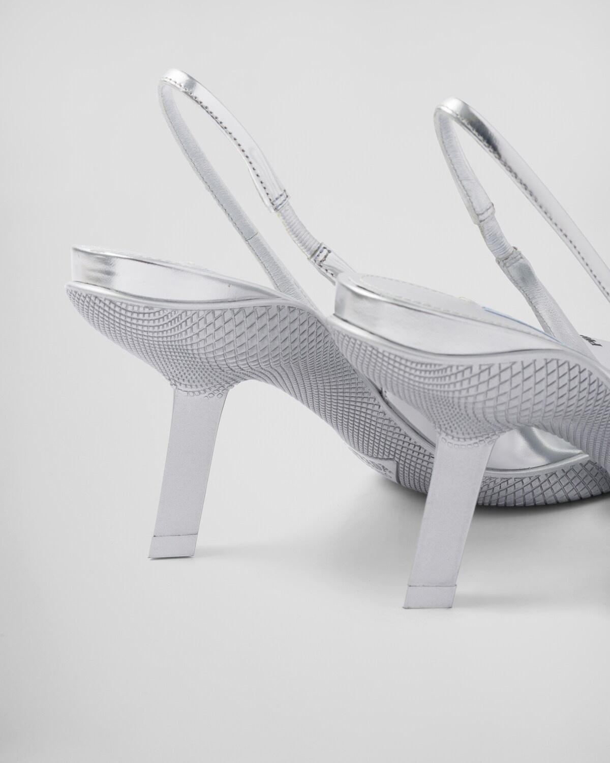 Brushed leather slingback pumps - 5