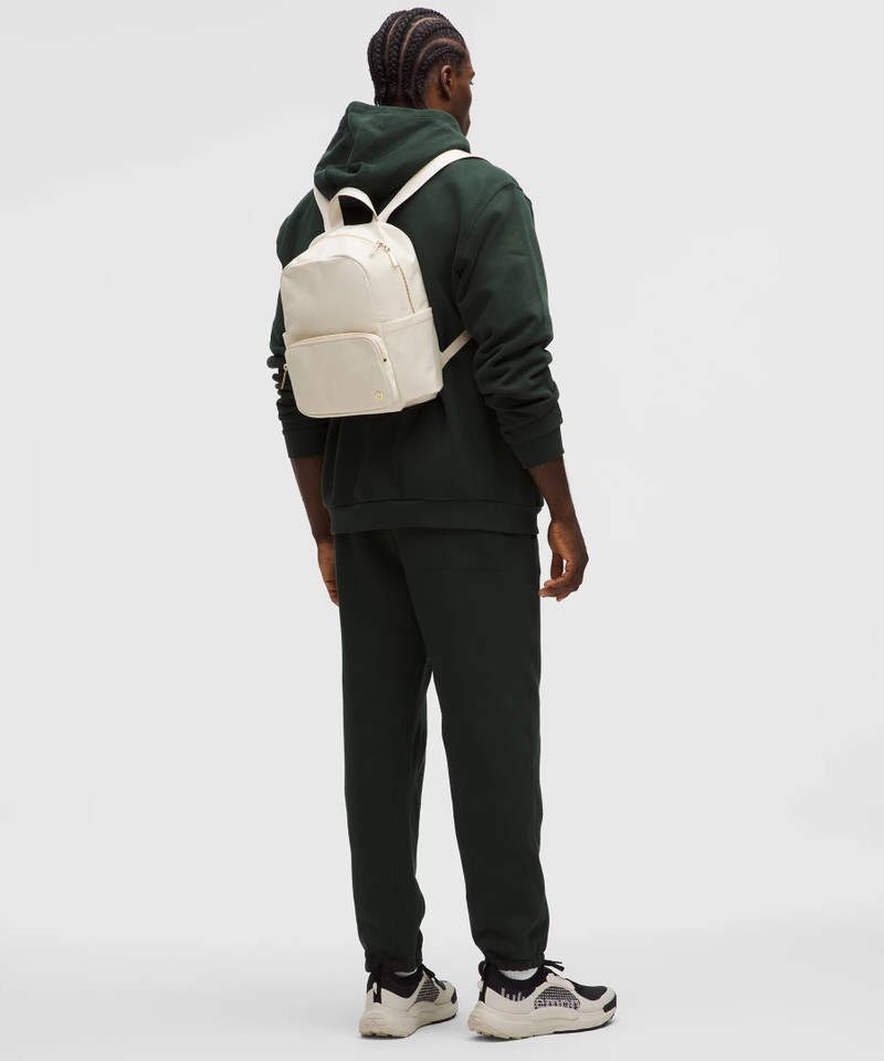 Everywhere Backpack Small 11.5L *Metal Hardware 6