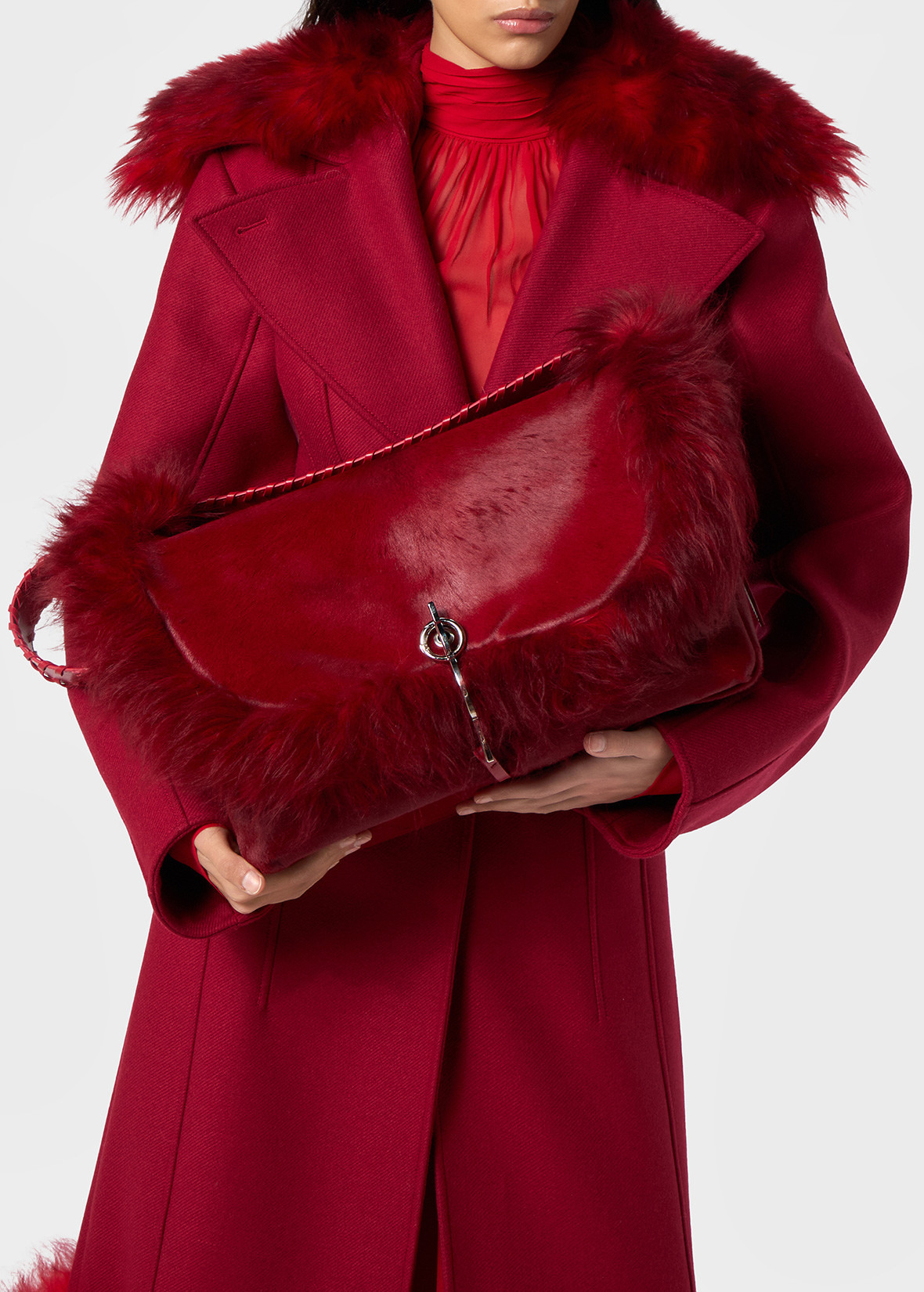 LARGE MESSENGER BAG IN HAIR ON HIDE LEATHER - 5