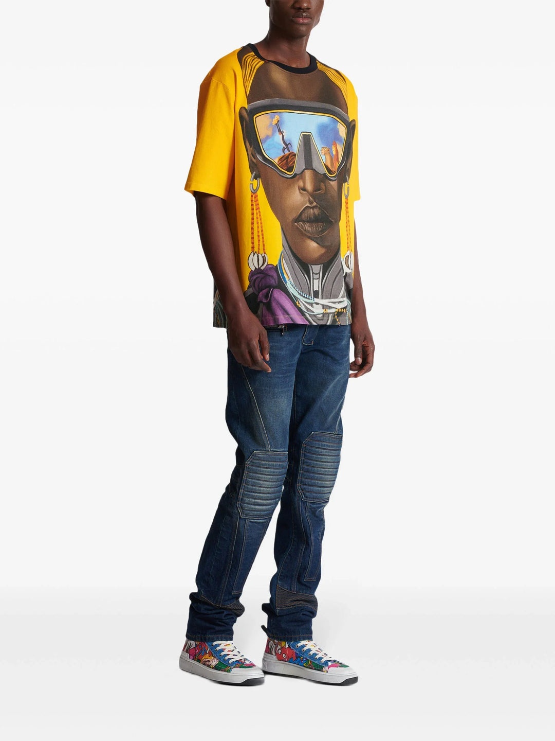 Disney X Balmain: The Lion King Relaxed T-Shirt With Nika Mtwana Print - 3