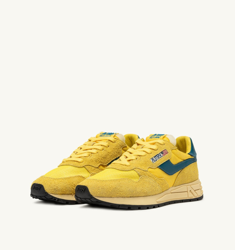 AUTRY REELWIND LOW SNEAKERS IN YELLOW AND CORSAIR SUEDE AND NYLON outlook