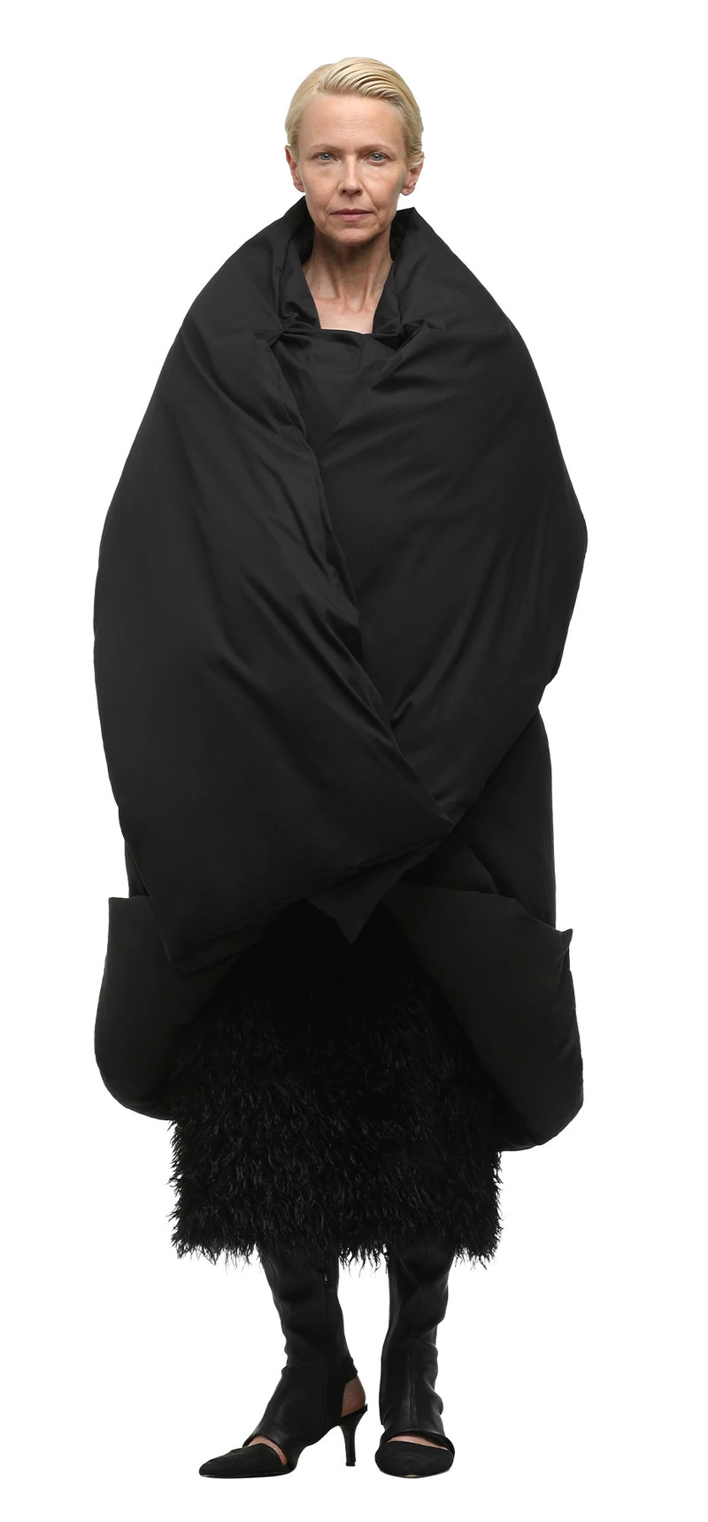 DOONA COAT BLACK 3