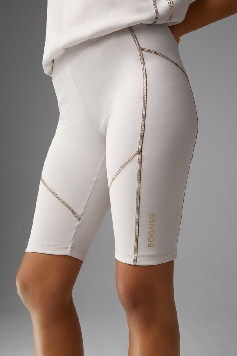 Pilar Shorts in Off-white 5