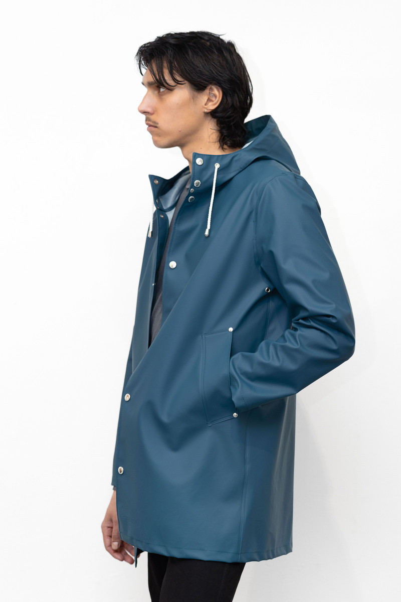 Stutterheim Stockholm Lightweight Raincoat Petrol blue outlook