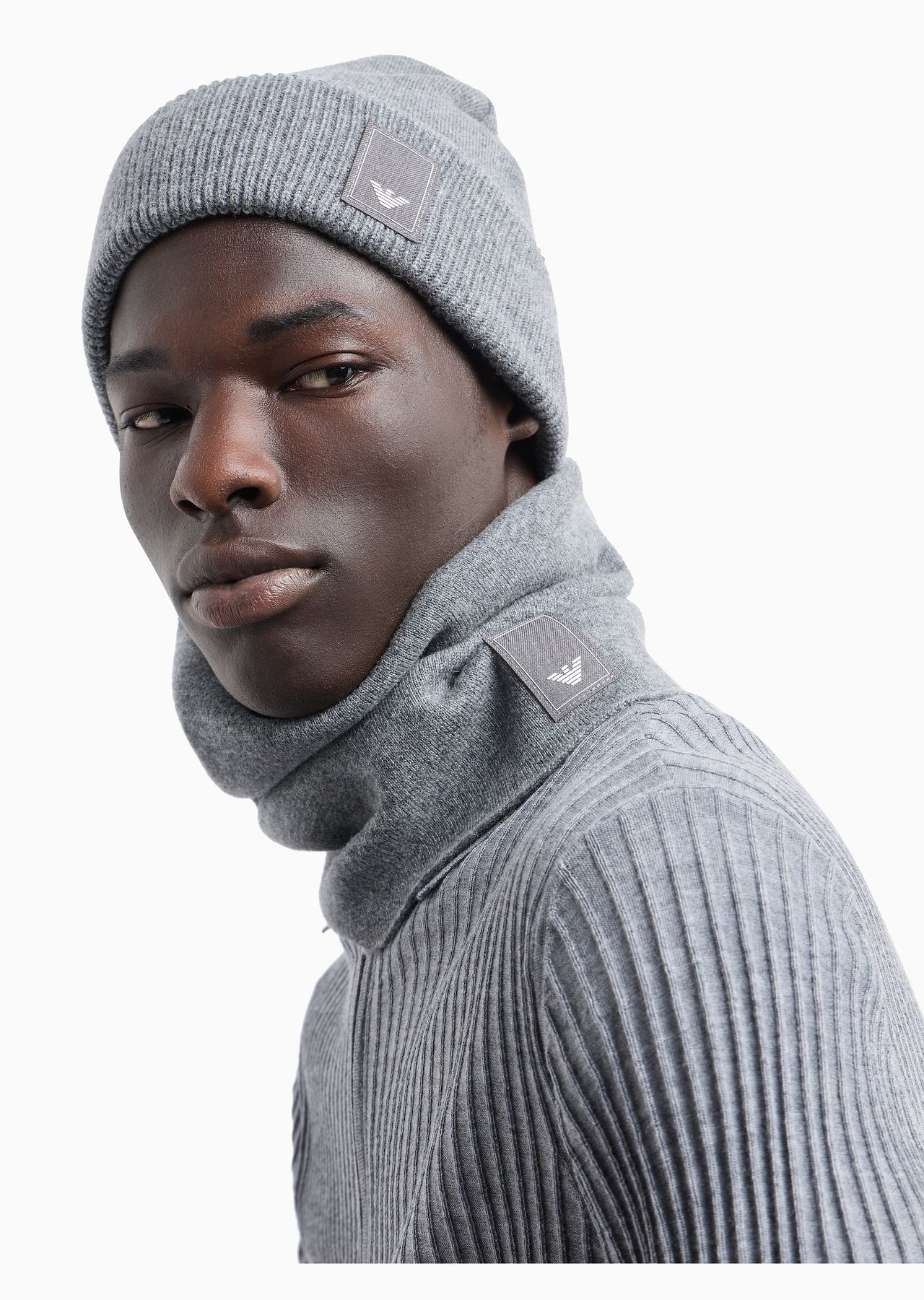 Travel Essential wool neck warmer - 3
