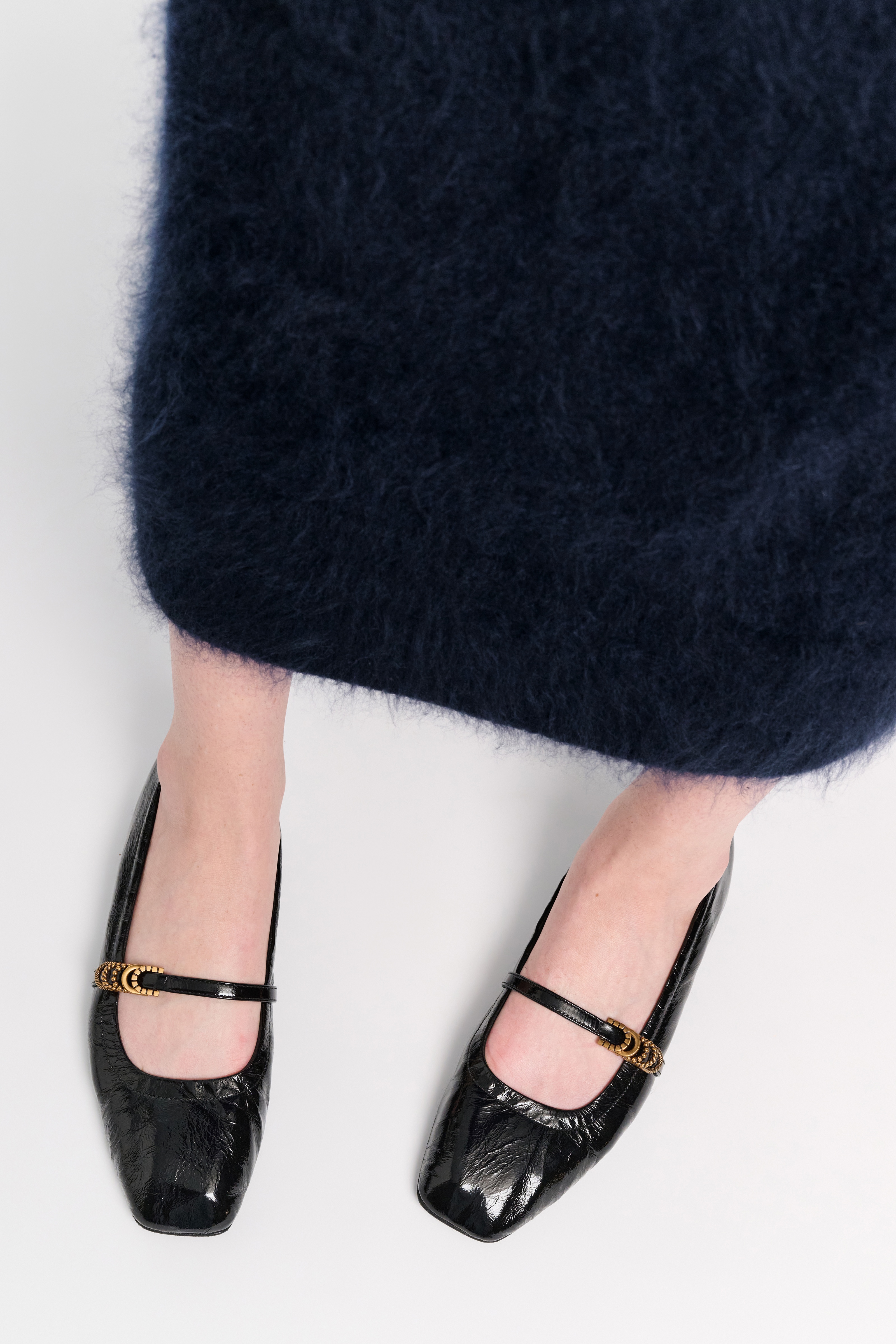 MODERN EASE-Ballerina - 3