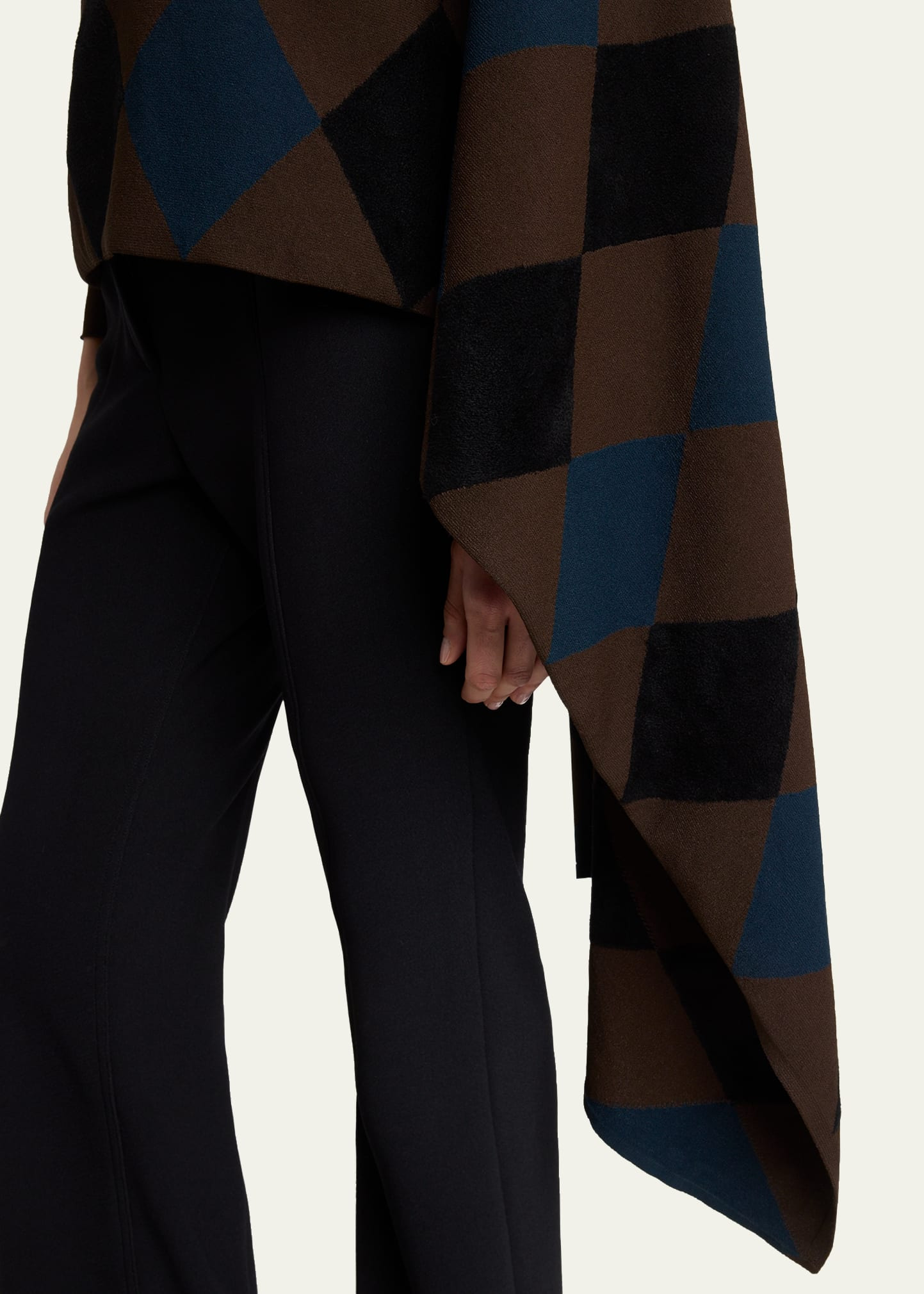 Vanne Argyle Cape Sweater - 5