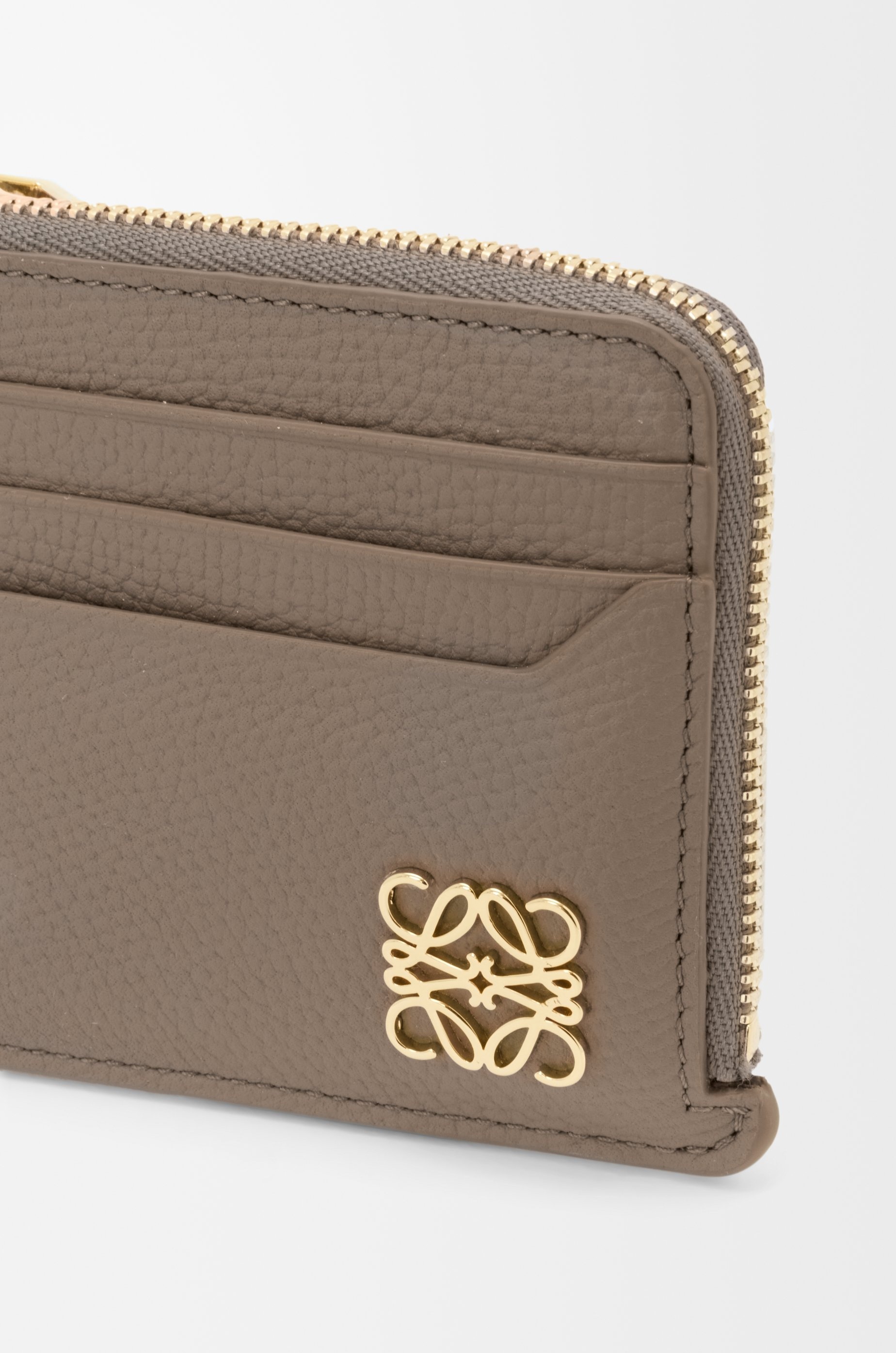 Anagram square coin cardholder in pebble grained calfskin 5