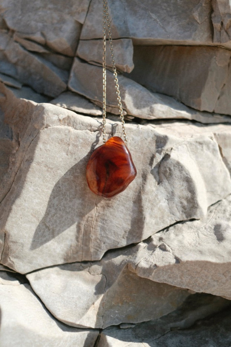 Ambra Pendant Necklace 2