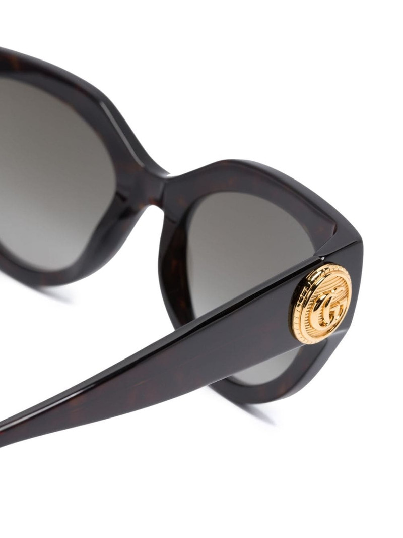 logo-plaque cat eye-frame sunglasses 3
