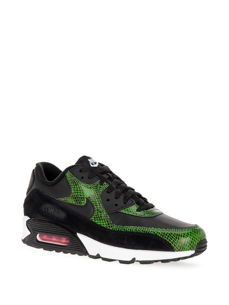 Nike Air Max 90 sneakers outlook
