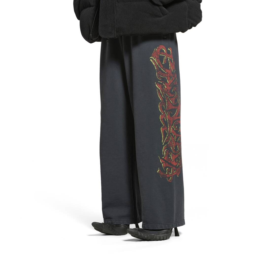 Offshore Baggy Sweatpants in Black Faded - 5