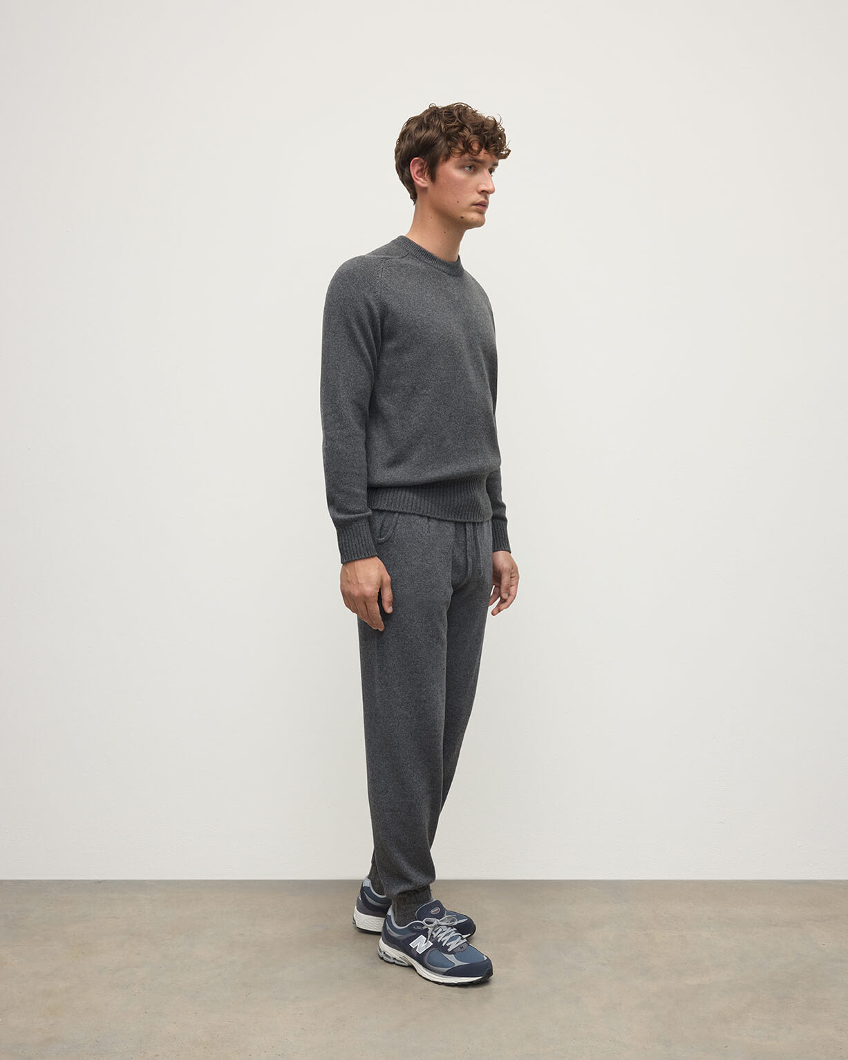 Tapered Cashmere Grey Joggers - 3