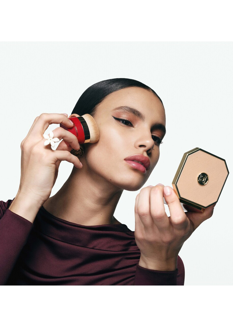 Carolina Herrera Nude Couture Matte Bronzer 5