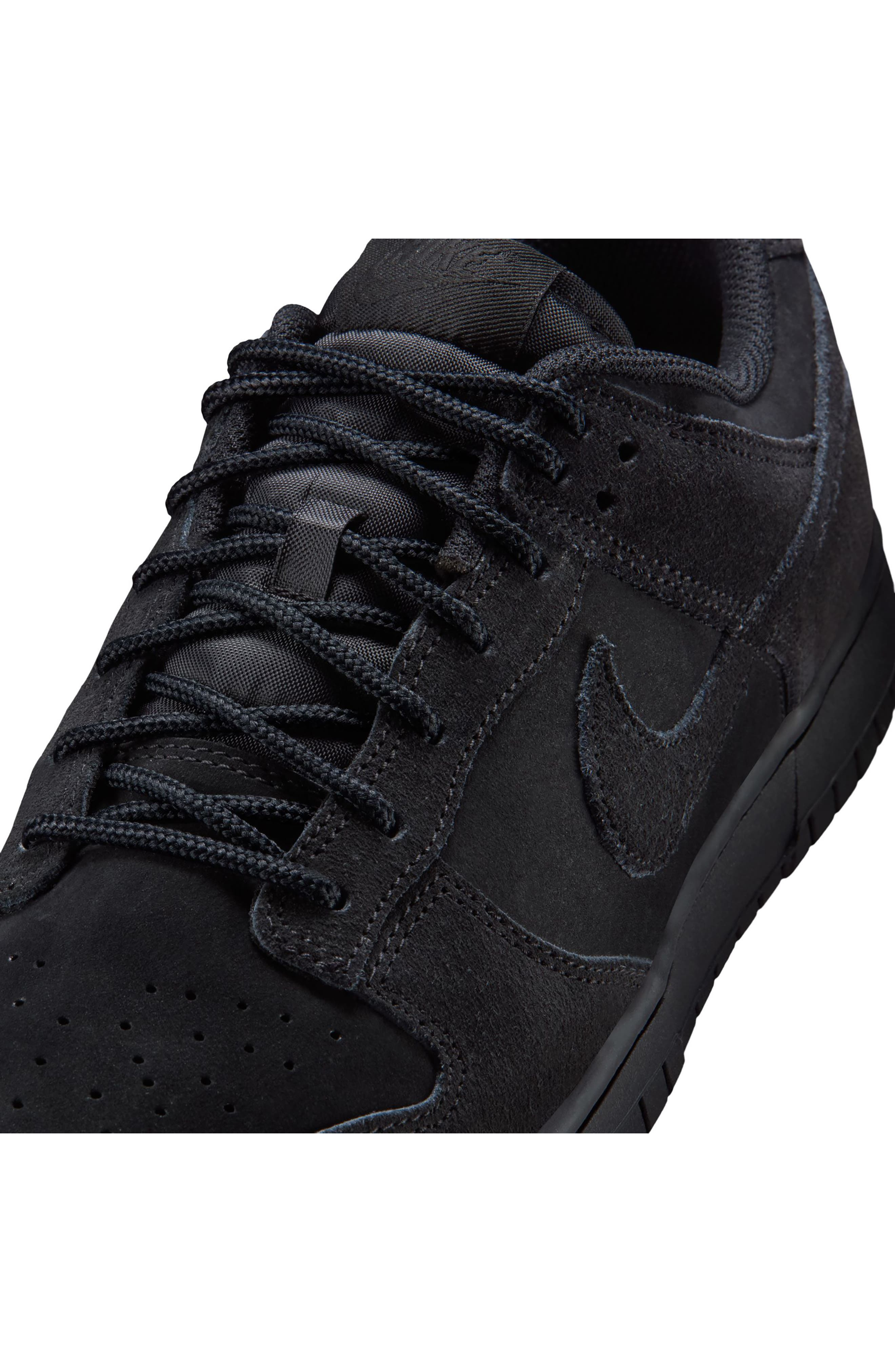 Nike Dunk Low SE Basketball Sneaker in Black/black at Nordstrom - 9