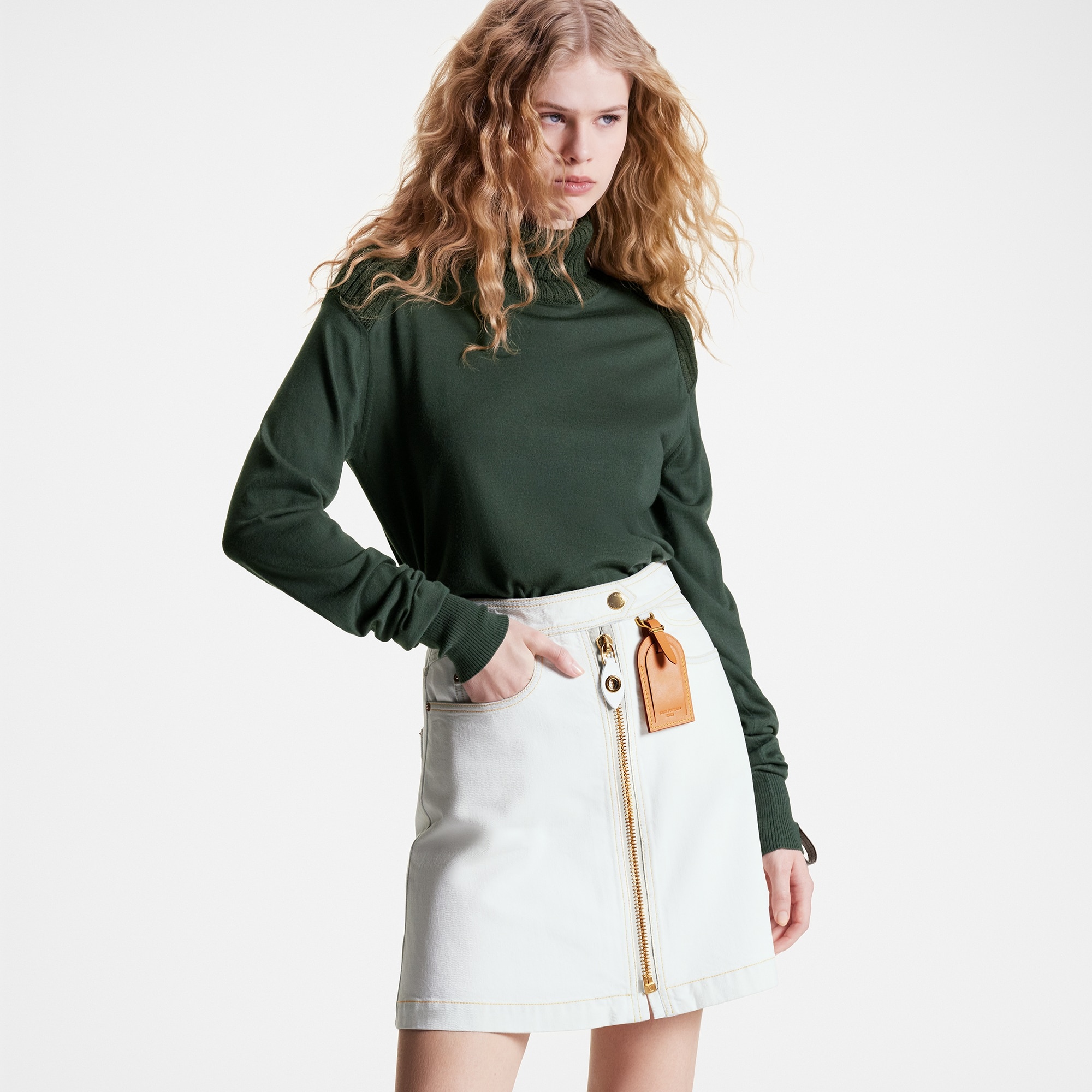 Ribbed Accent Turtleneck - 5